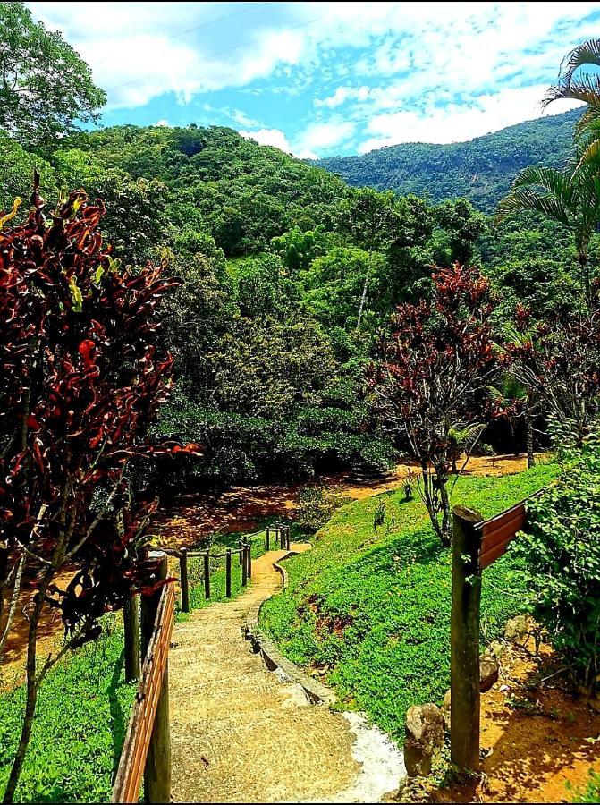 Domingos Martins A Sua Casa Nas Margens Do Rio Villa Bagian luar foto