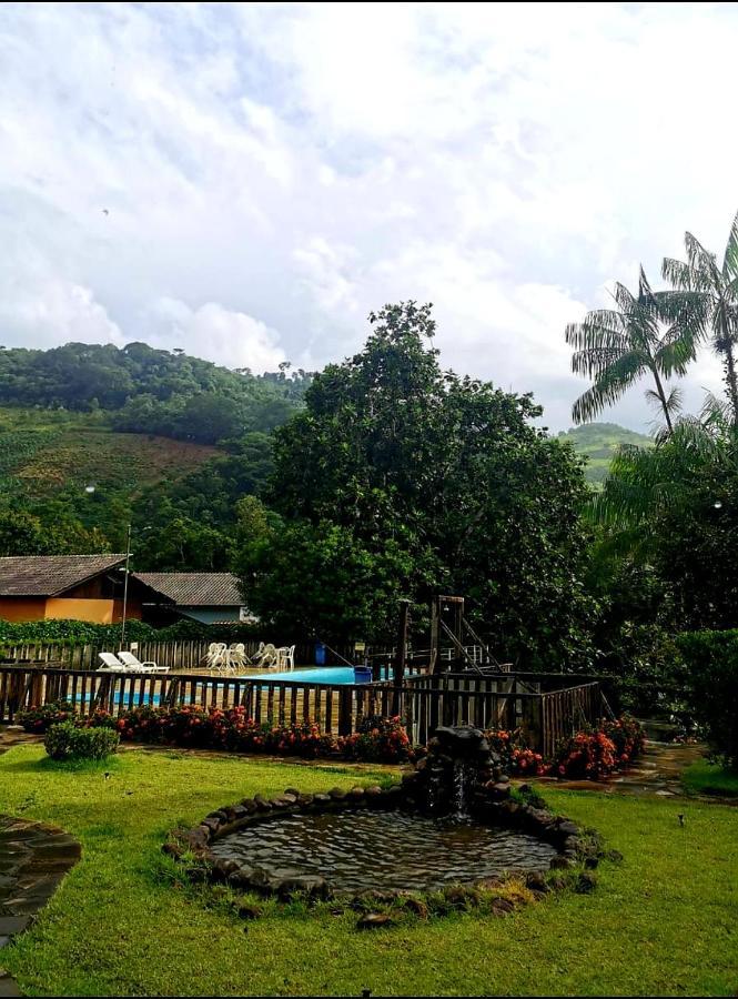 Domingos Martins A Sua Casa Nas Margens Do Rio Villa Bagian luar foto